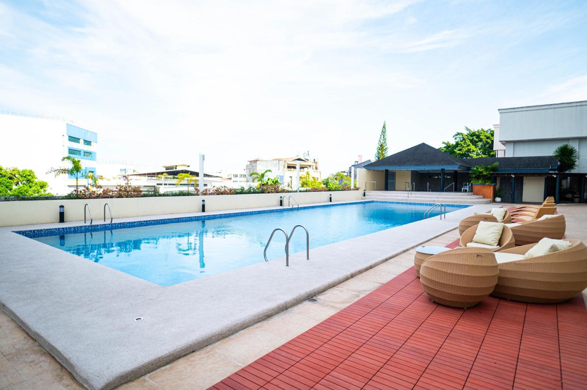 The Apo View Hotel Davao Exterior foto